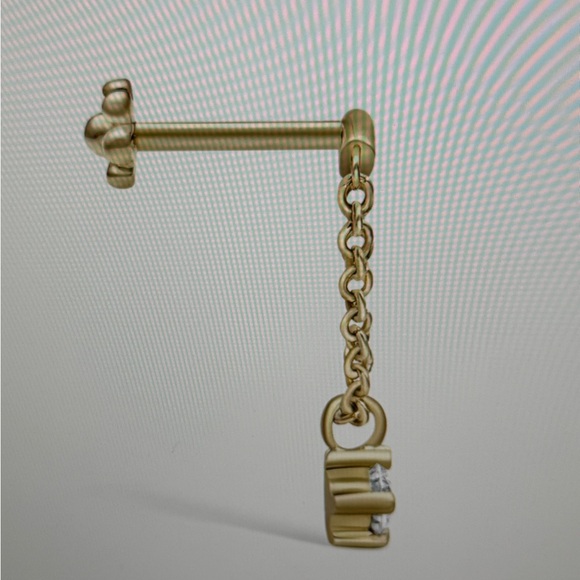 Maria Tash prong set diamond drape threaded stud hidden helix earring - Picture 2 of 8